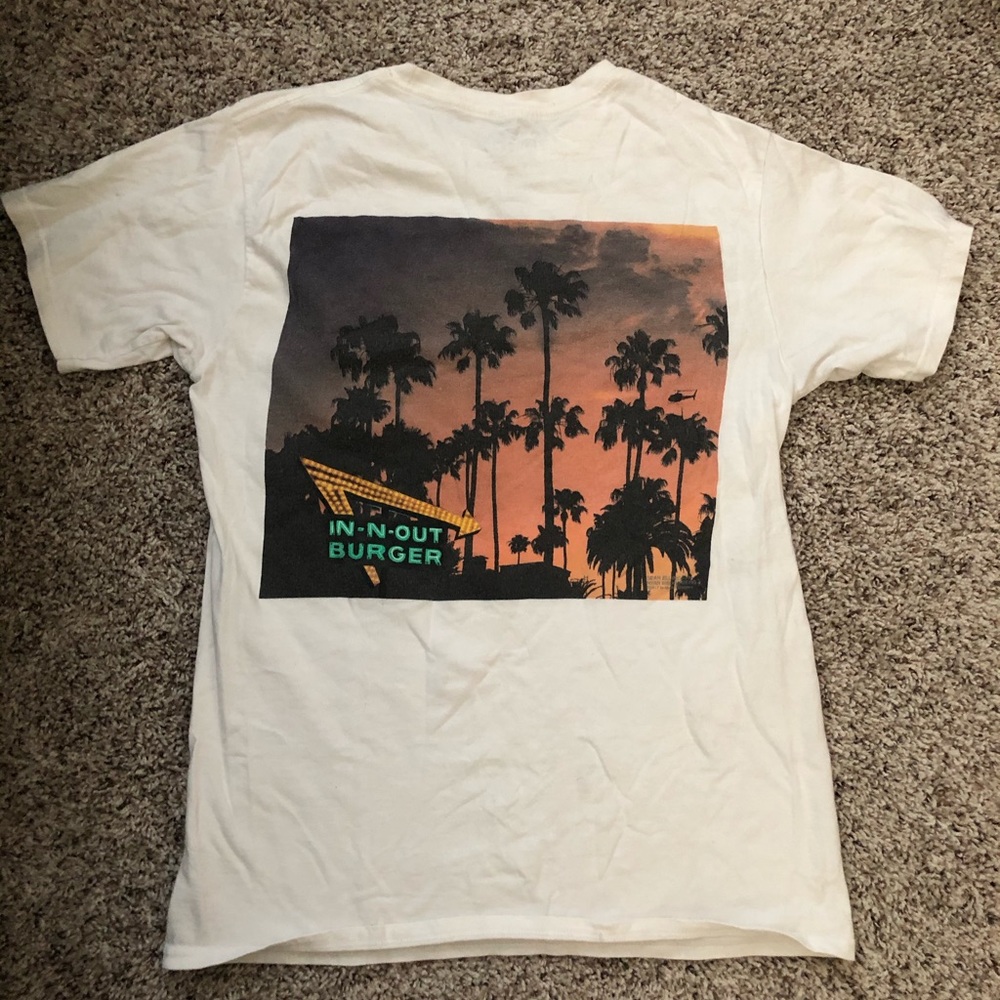 IN & OUT Burger shirt